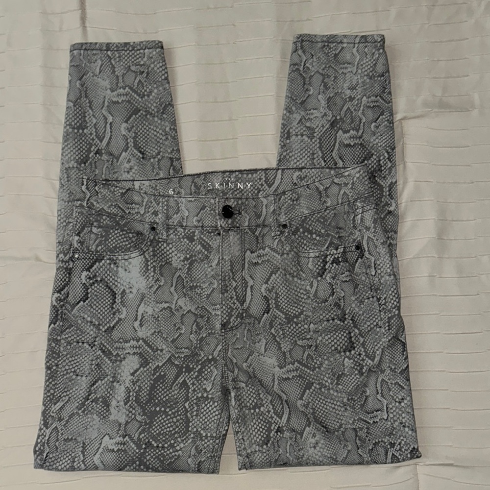 WHBM Gently used Snake Print Women’s Jeans